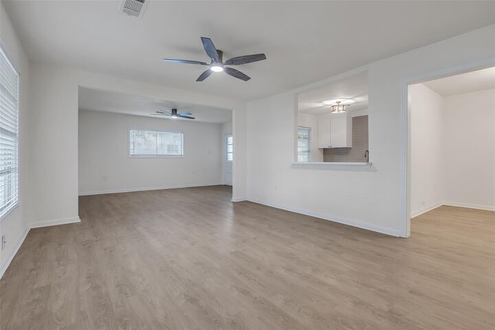 Property Photo:  718 E Republic Avenue 1  TX 77520 
