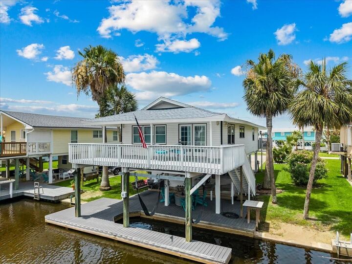 Property Photo:  4306 Spanish Main  TX 77554 