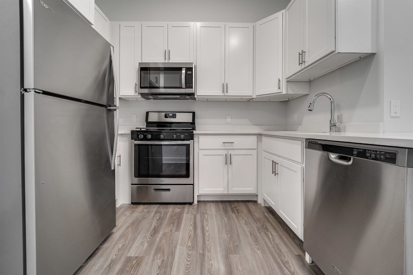 Property Photo: 660 Grand St 313 NJ 07304