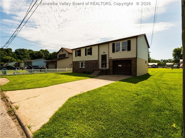 Property Photo:  106 Pinehurst Drive  WV 25202 