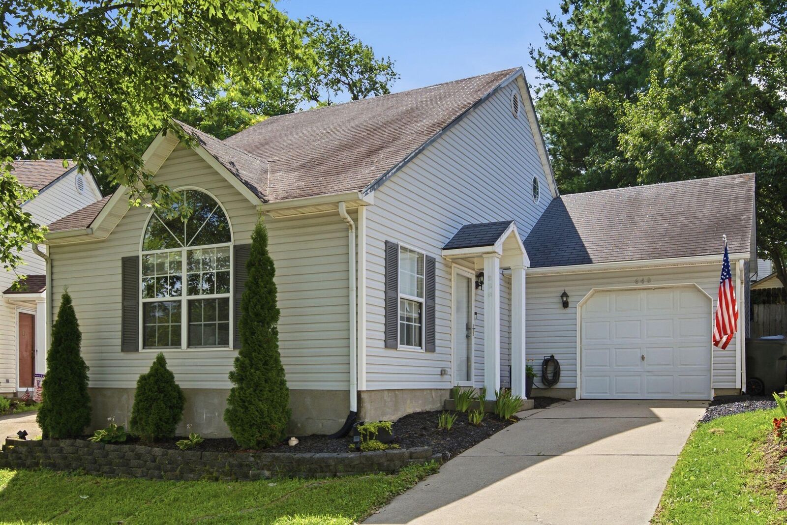 Property Photo:  640 Declaration Court  KY 40509 