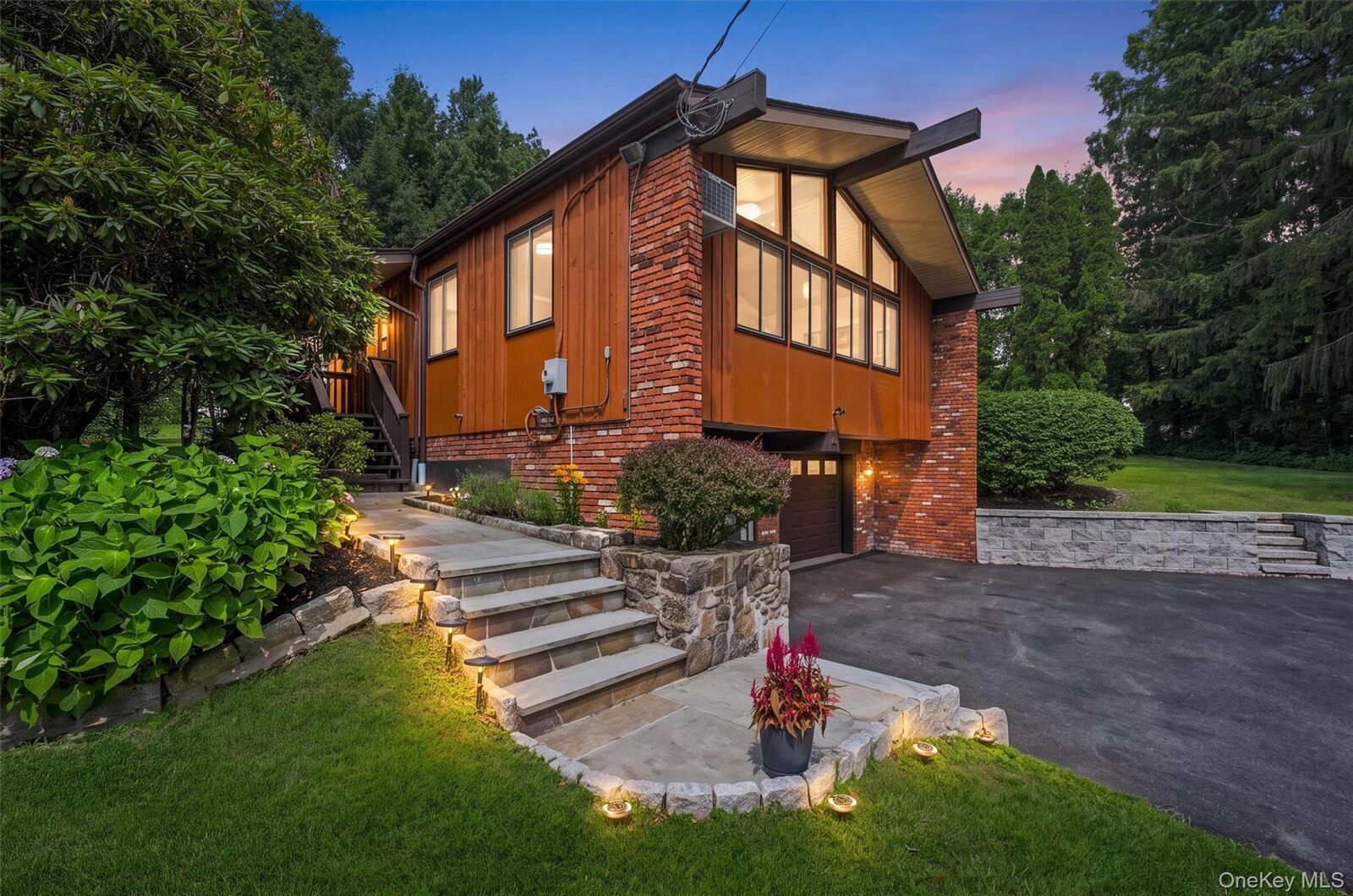 Property Photo:  184 Dykeman Road  NY 10512 