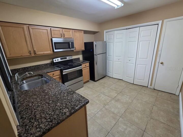 Property Photo: 4158 Pinelake Lane 202 FL 33618