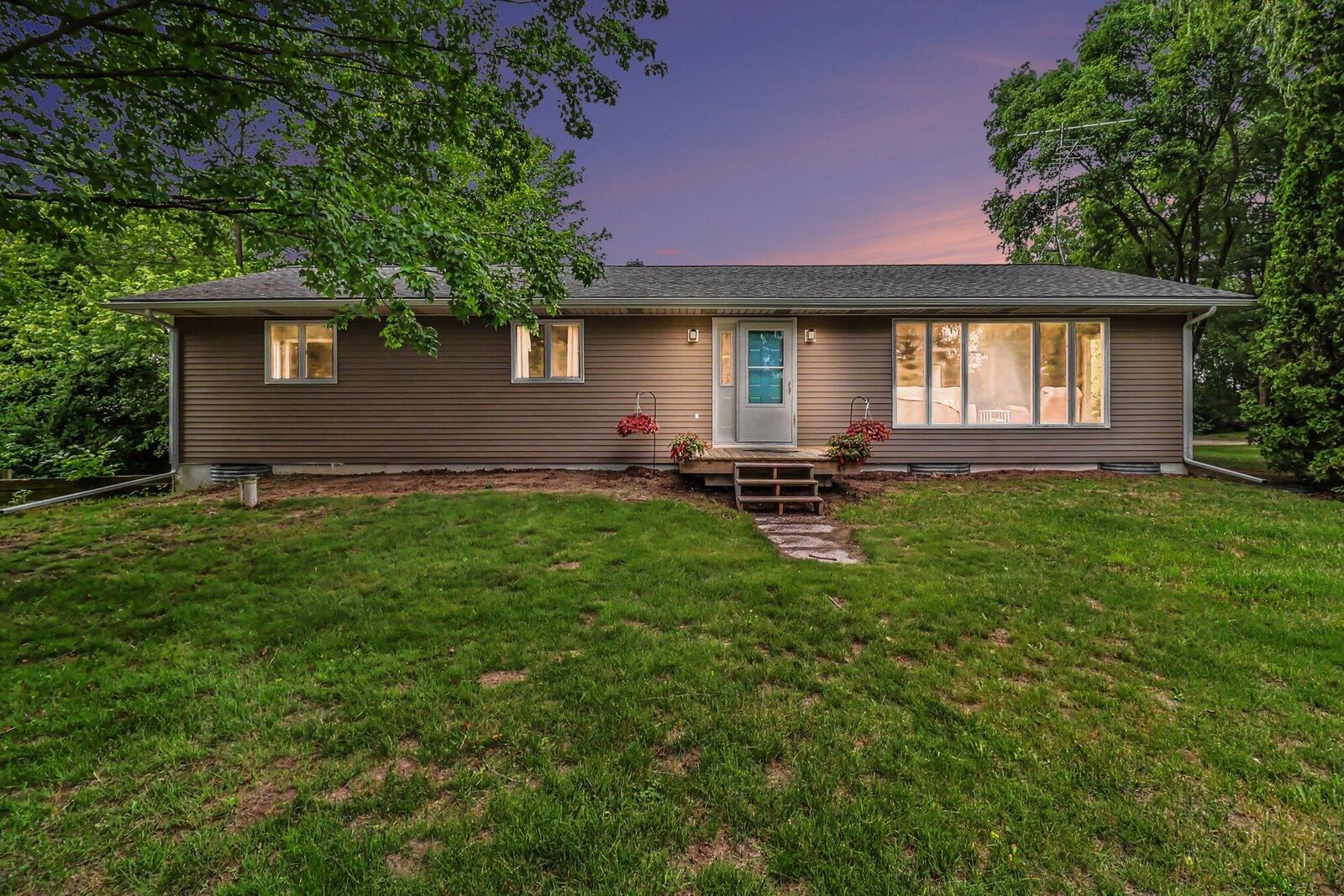 Property Photo: 3585 N 72nd Avenue MI 49420