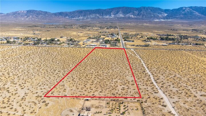 Property Photo: 247 Old Woman Springs CA 92356