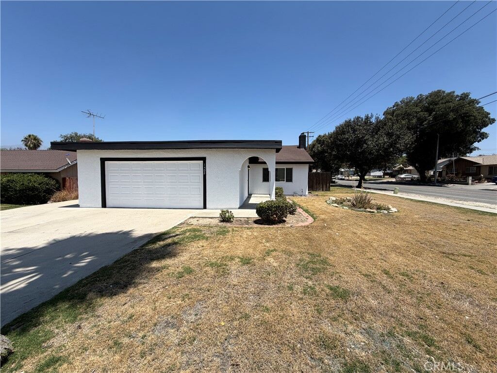 Property Photo: 1502 Berkeley Drive CA 92374