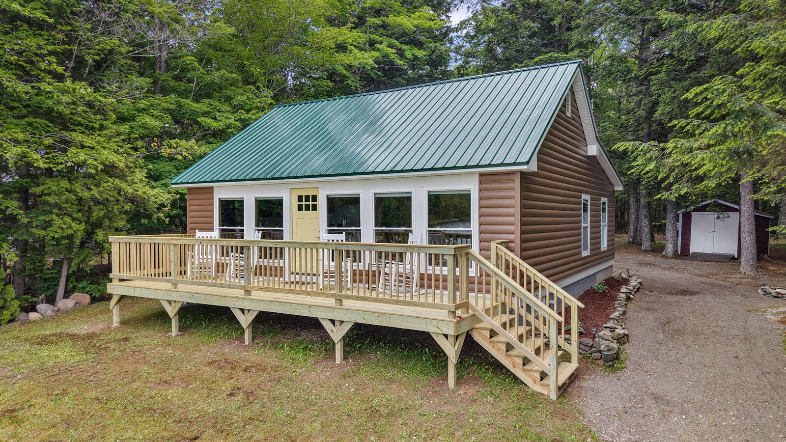 Property Photo: 3 S Shore Road ME 04490