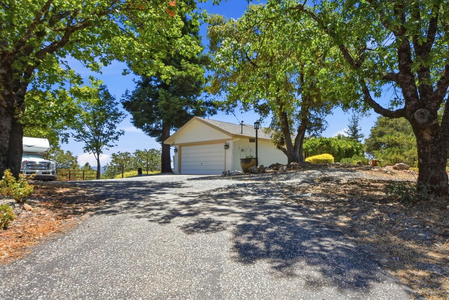Property Photo:  21440 Meadow Oaks Lane  CA 95713 