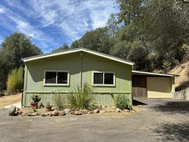 Property Photo: 18368 Harmony Place CA 95949