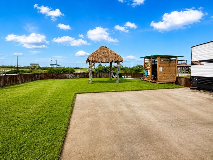 Property Photo:  1123 Mabry  TX 77617 