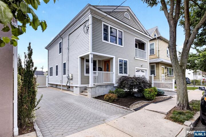 Property Photo:  112 Hathaway Street  NJ 07057 