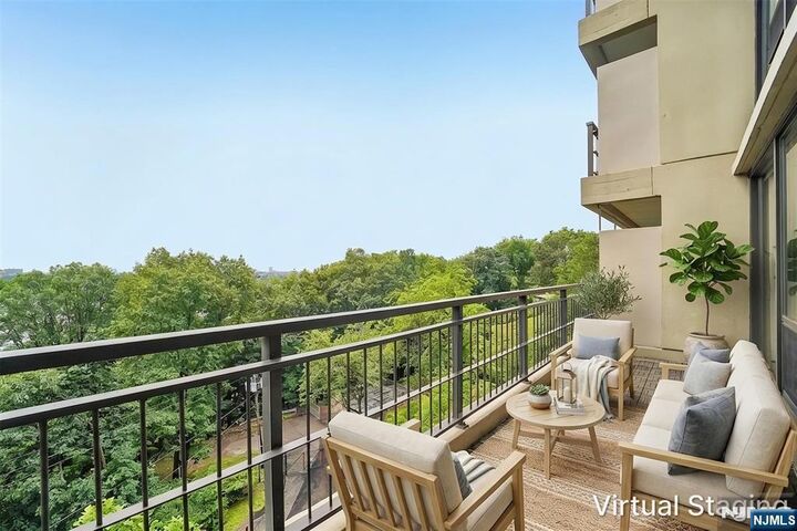 Property Photo: 4 Horizon Road # G18 NJ 07024