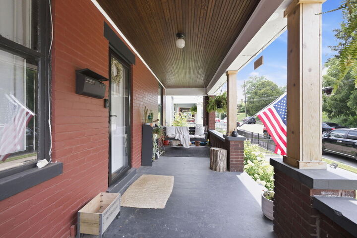 Property Photo:  1810 Jefferson Avenue  KY 41014 
