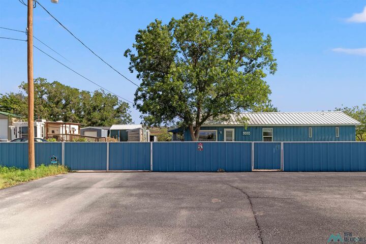Property Photo: 3510 W Lea Street NM 88220