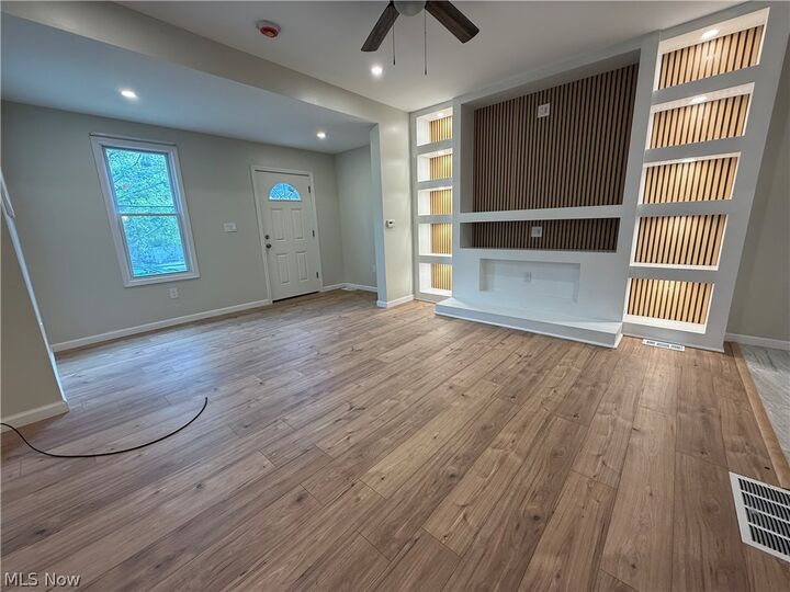 Property Photo: 1504 Manhattan Avenue OH 44509