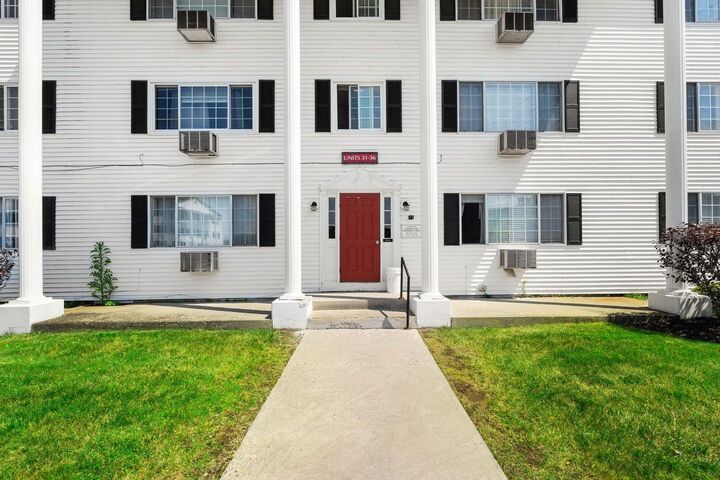 Property Photo: 105 Portsmouth Avenue NH 03833