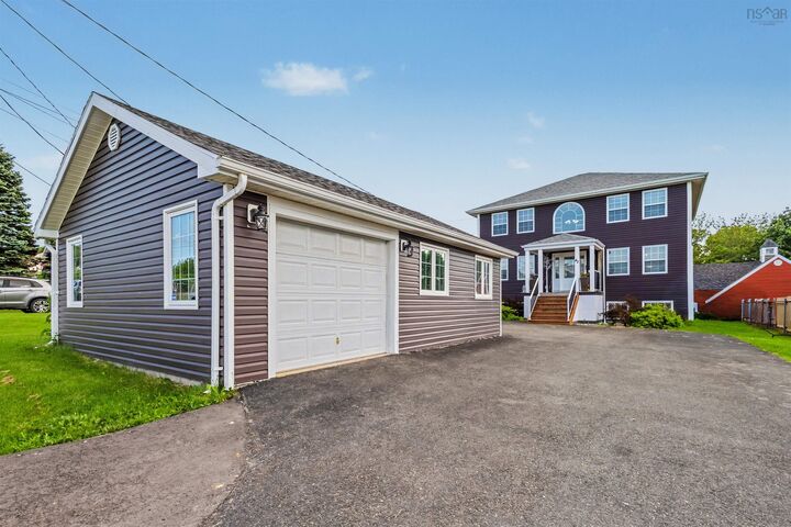 42 Macrae Ave Avenue — photo 1