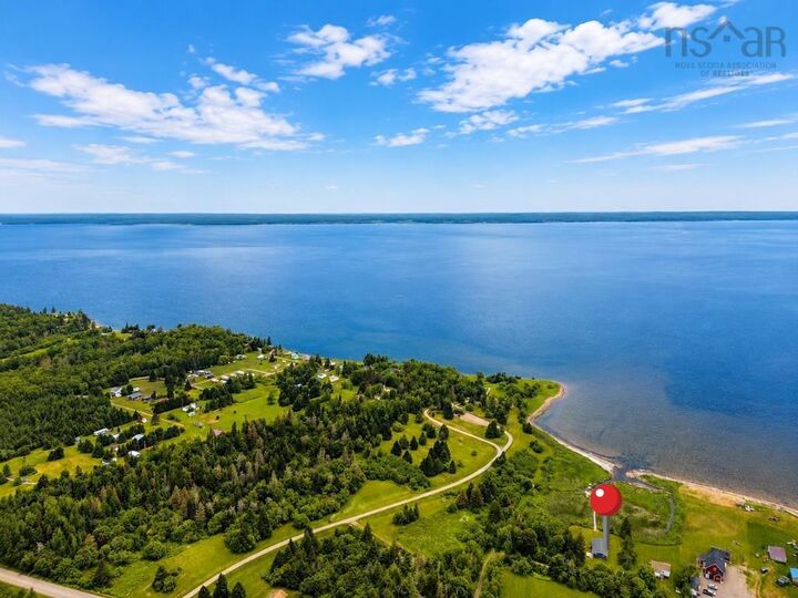 Property Photo:  43 Seagull Lane  NS B4H 3X9 