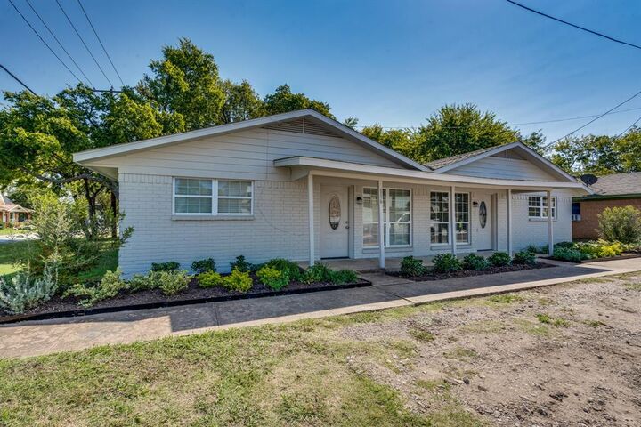 Property Photo: 116 N 12th Street B TX 76065