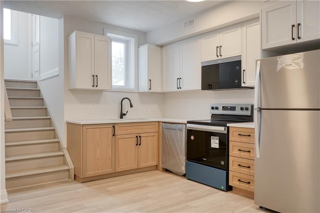 Property Photo: 800 Myers Road 107 ON N1R 5S2