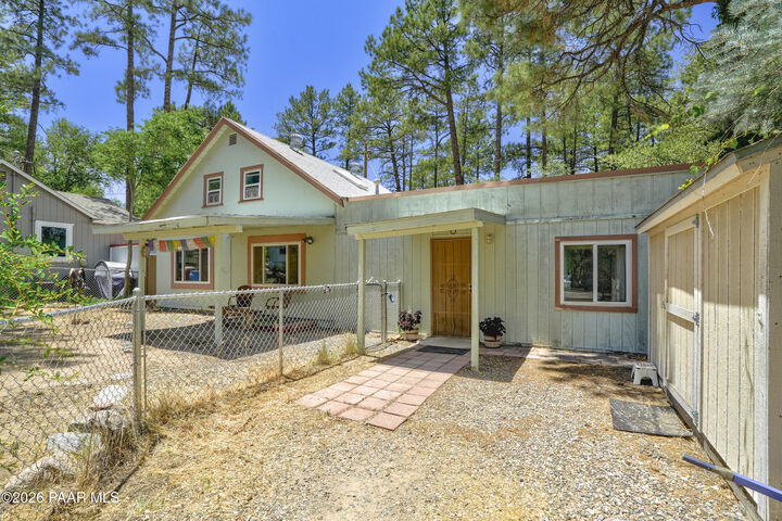 Property Photo:  210 Cory Avenue  AZ 86303 