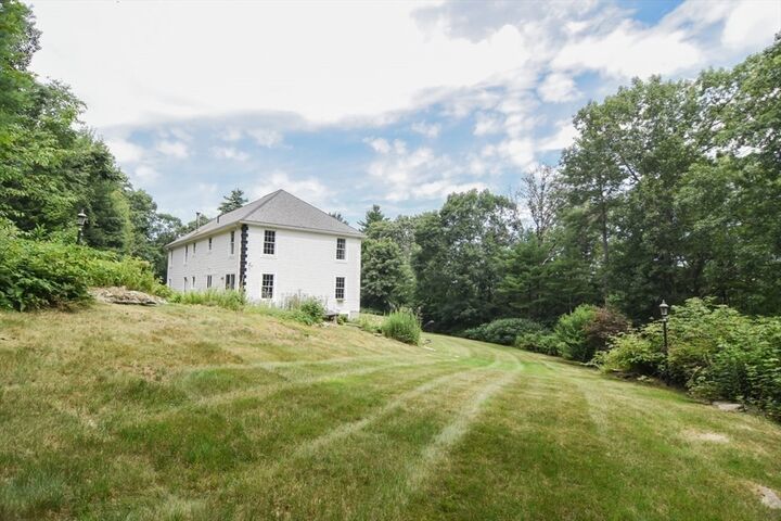 Property Photo:  8 Martin Rd  MA 01506 