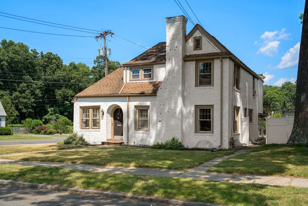 Property Photo: 107 Perkins St MA 01118