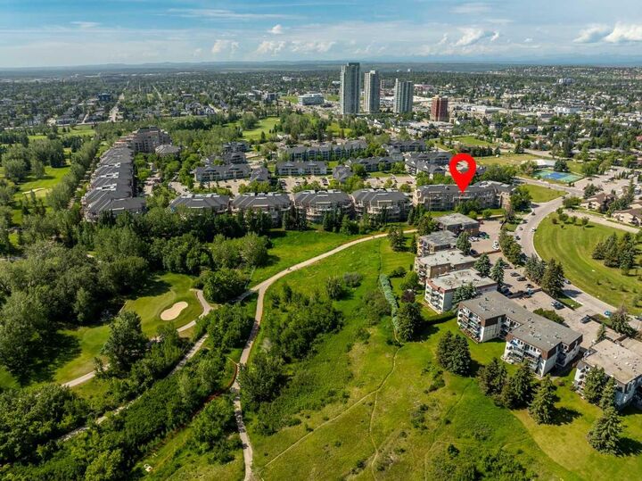 Property Photo:  2 Hemlock Crescent SW 405  AB T3C 2Z1 