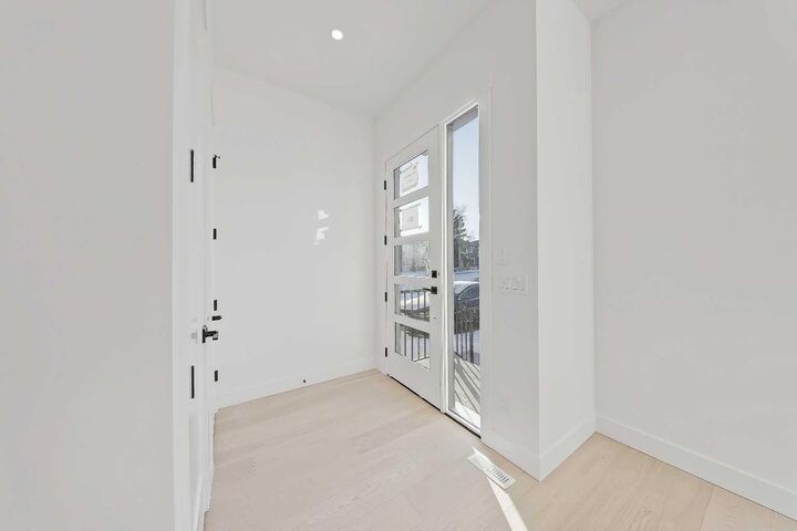 Property Photo: 3538 43 Street SW AB T3E 3P5