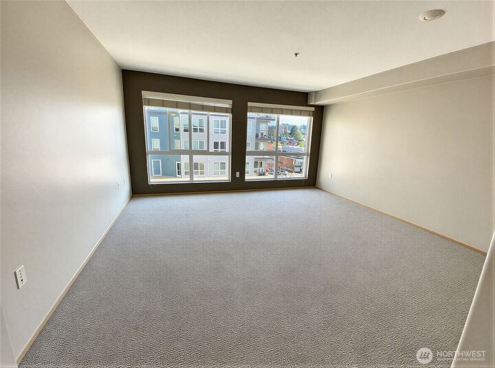 Property Photo:  2818  Grand Avenue B407  WA 98201 