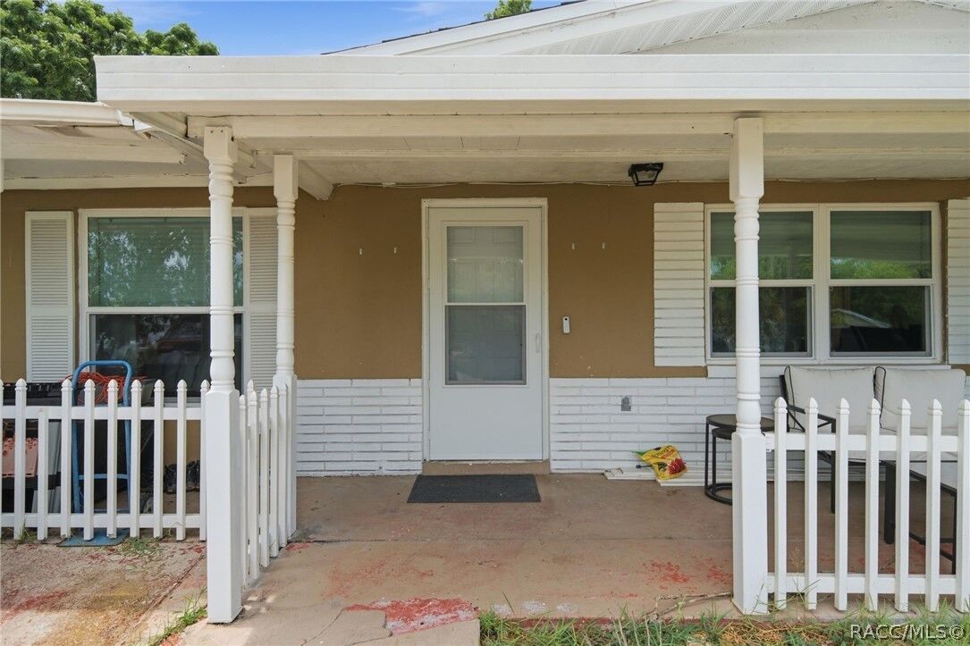 Property Photo:  60 S Lincoln Avenue  FL 34465 