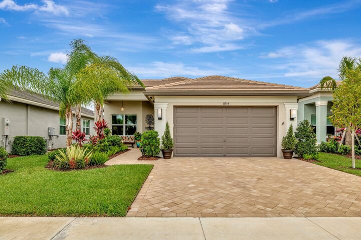 Property Photo:  11954 SW Seaway Street  FL 34987 