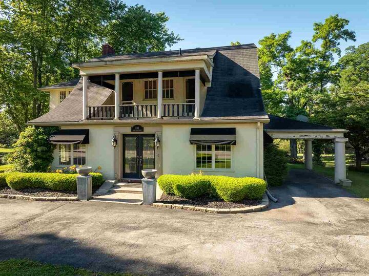 Property Photo:  820 E Main Street  IN 47327 