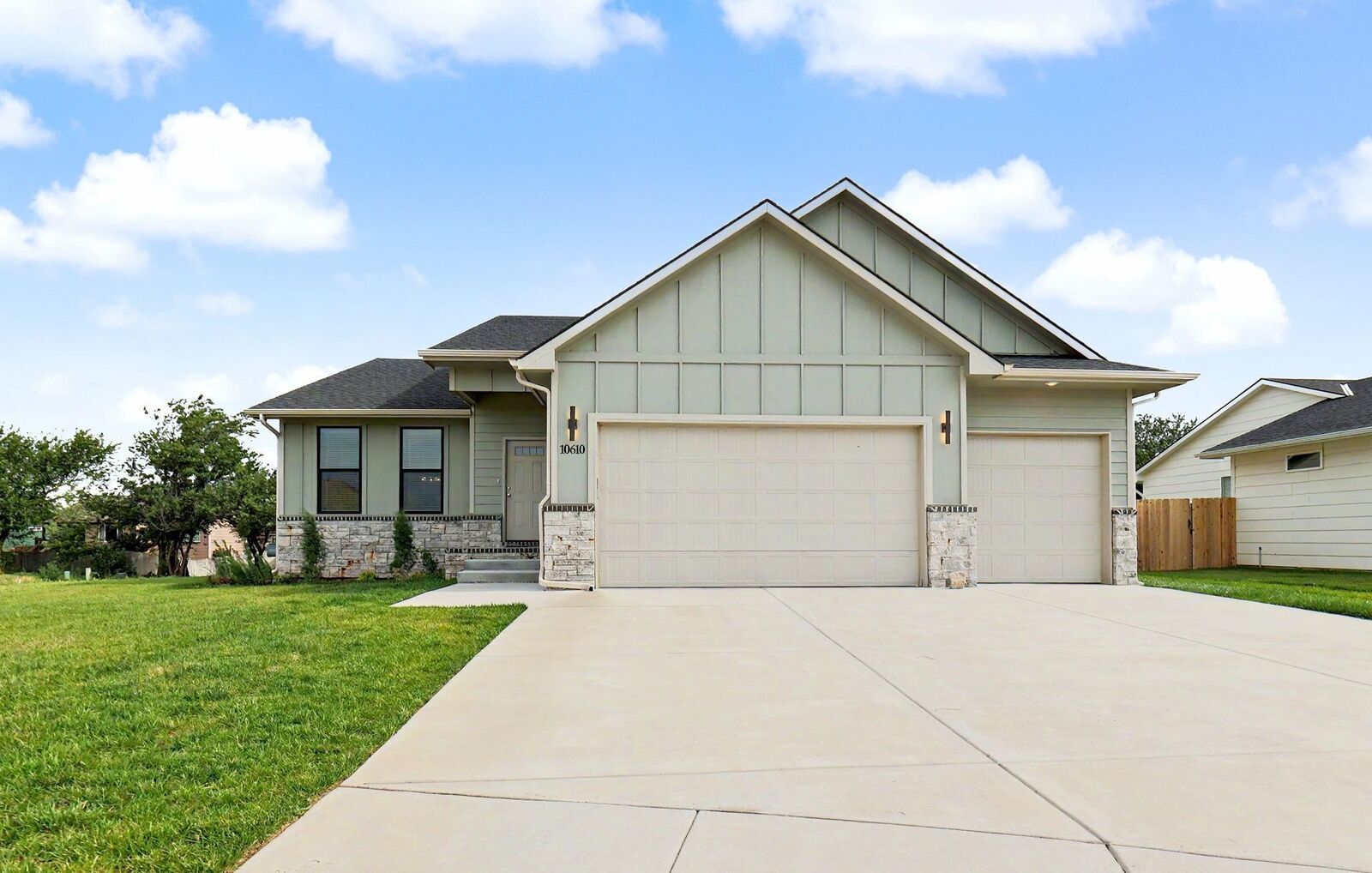 Property Photo:  10610 W Graber St  KS 67215 