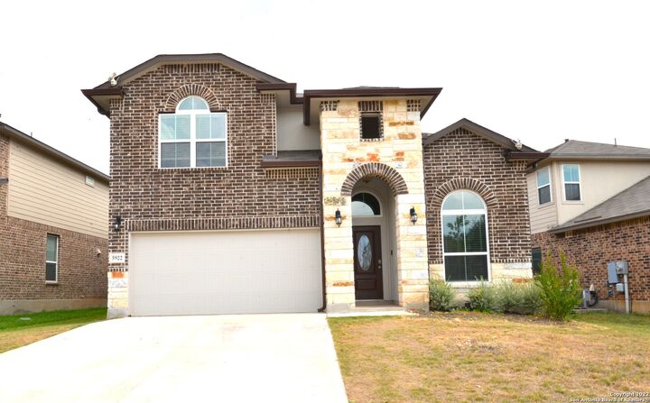 Property Photo: 5922 Akin Pl TX 78261