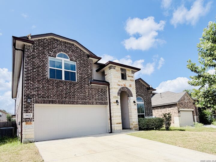 Property Photo: 5922 Akin Pl TX 78261
