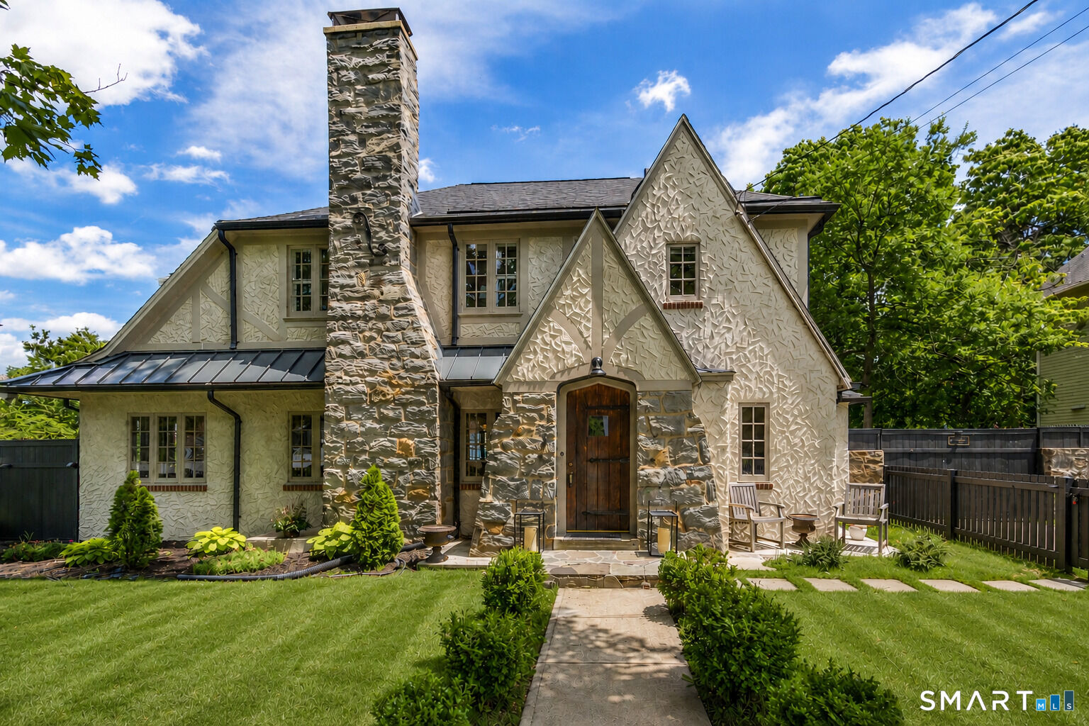 Property Photo:  1770 Main Street  CT 06615 