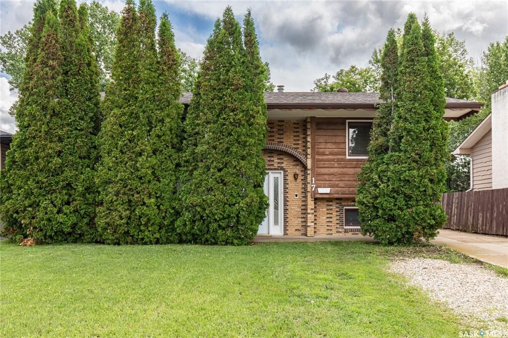Property Photo:  17 Blue Sage Drive  SK S6J 1A5 