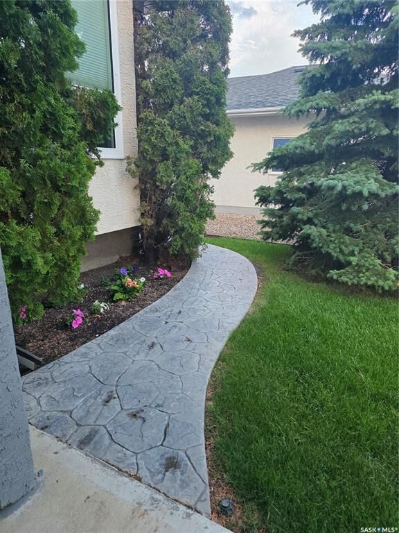 Property Photo: 2267 Newcombe Drive SK S4A 2S6