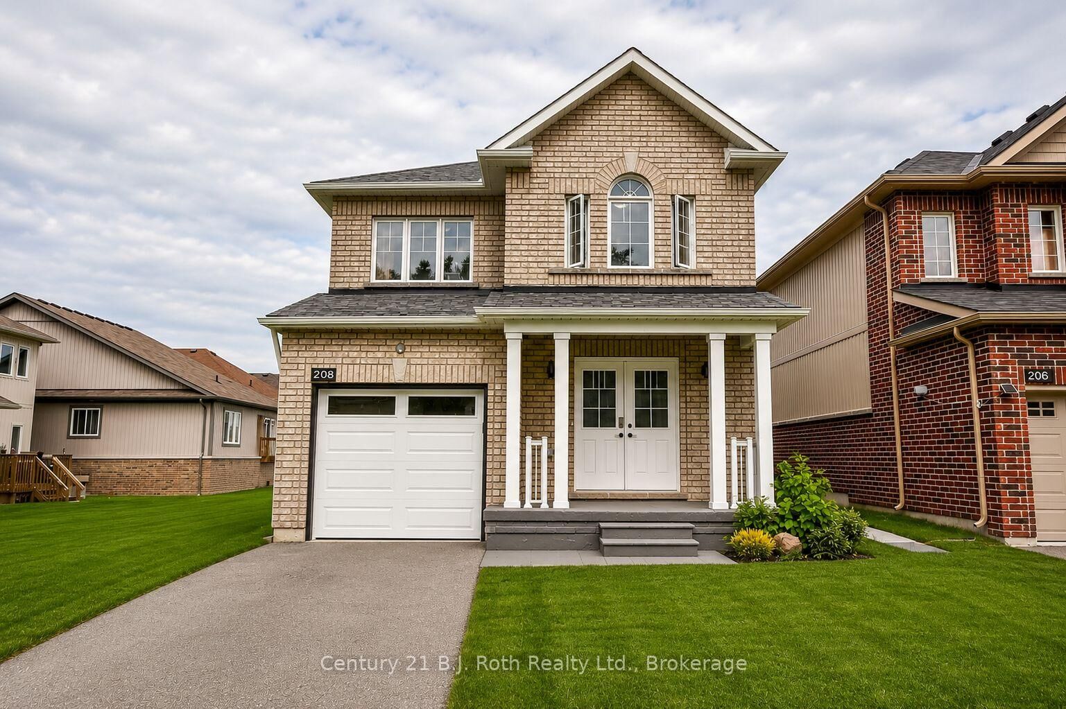 Property Photo:  208 Diana Drive  ON L3V 8J8 