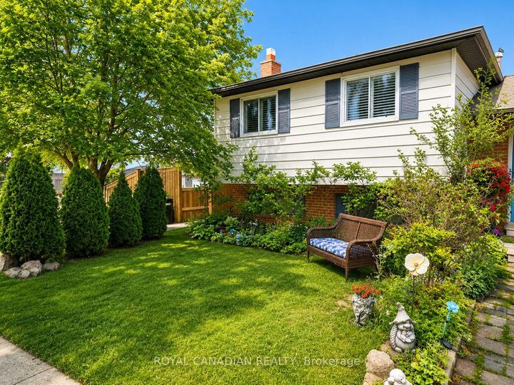 Property Photo:  36 Maplegrove Avenue  ON L3Z 1S1 
