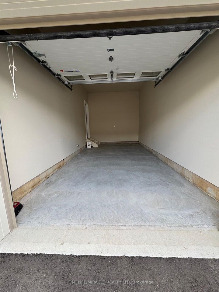 Property Photo: 51 Canary Street ON N4G 0K3