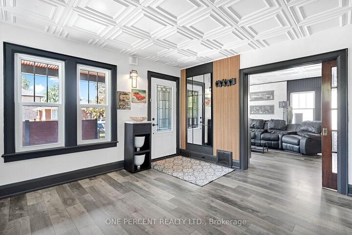 Property Photo:  513 King Street  ON N4S 1M7 
