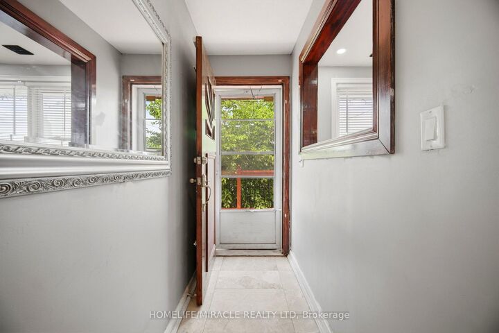 Property Photo: 283 Cordova Road ON L1J 1P1