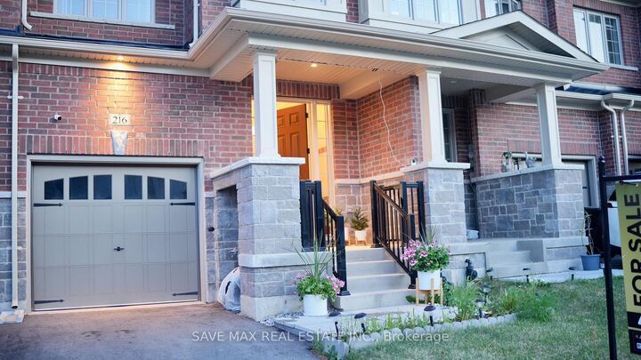 Property Photo:  216 Broadacre Drive  ON N2R 0S6 