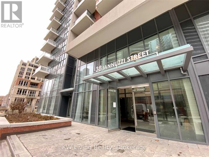 Photo de la propriété: 38 Iannuzzi Street 1602 ON M5V 0S2