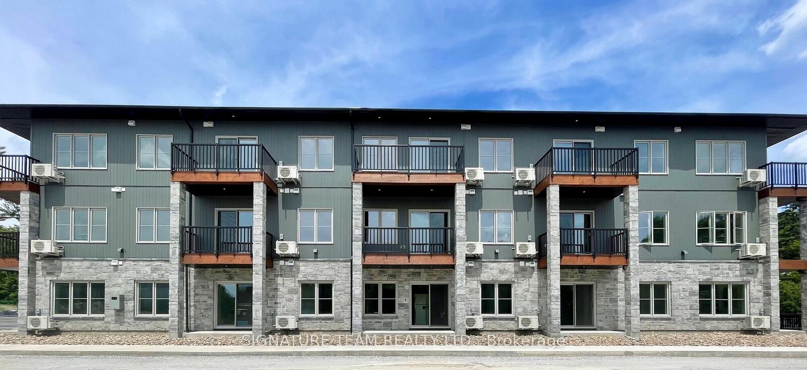 Property Photo:  78B Queen Street  ON K0J 1T0 