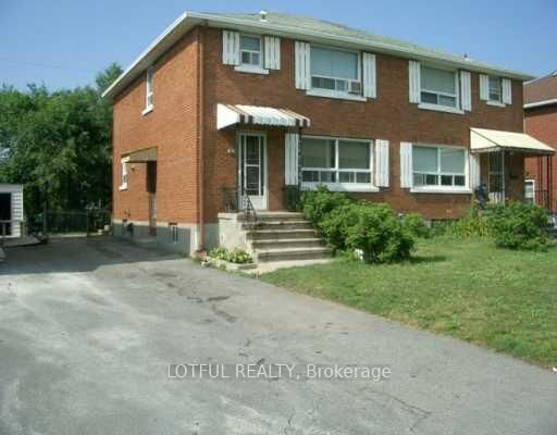 Property Photo: 1107 Aldea Avenue 1 ON K1H 8C1