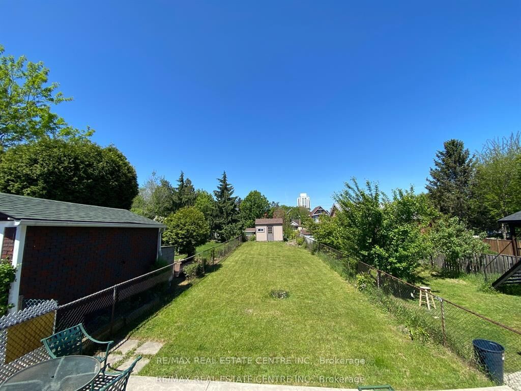 Property Photo:  519 Catharine Street N Main  ON L8L 4V3 
