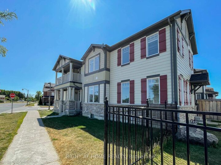 Property Photo:  566 Cornell Centre Boulevard  ON L6B 1M1 